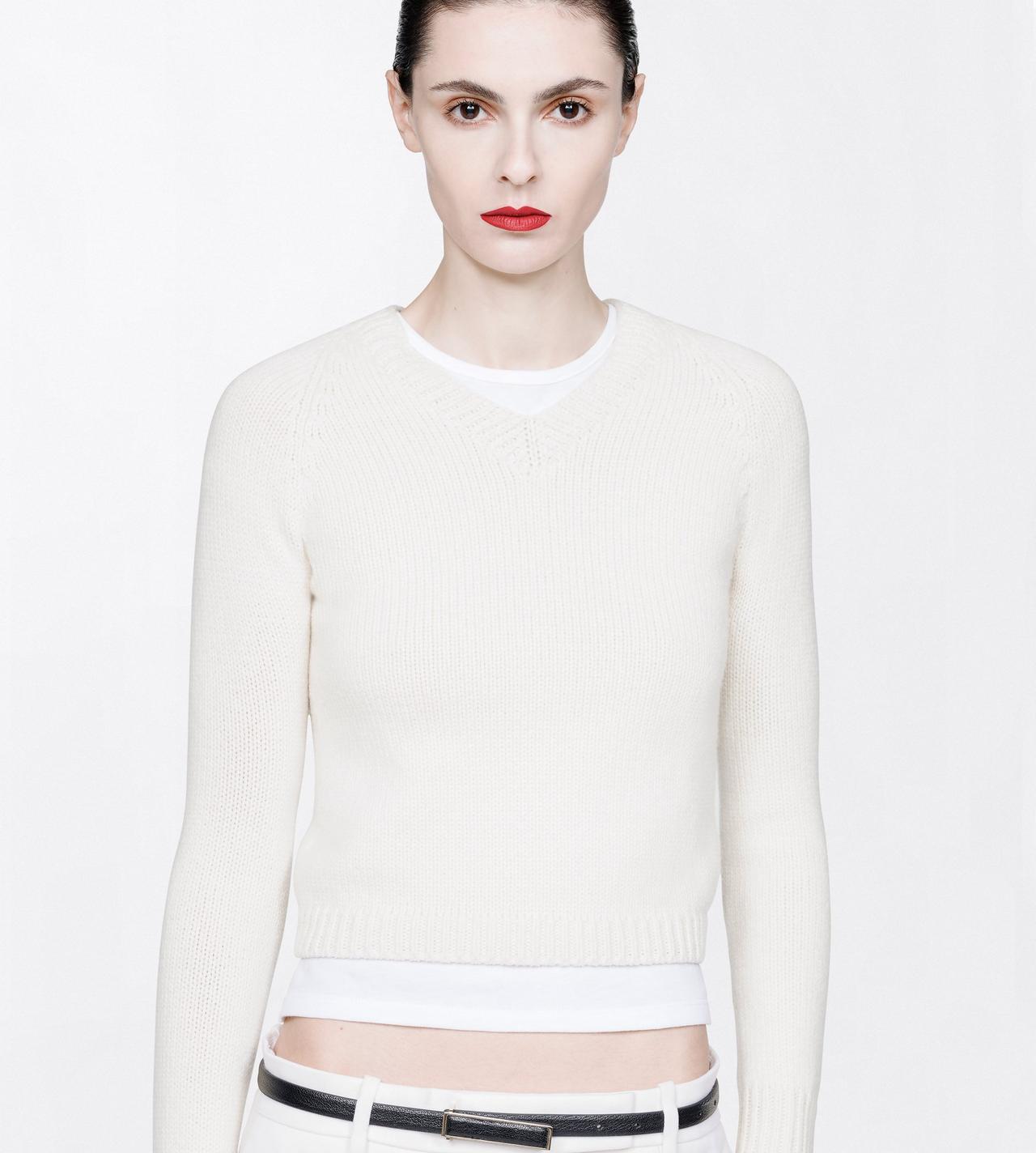 TOM FORD WOOL BLEND IVORY VINTAGE WASHED WOOL BLEND SHRUNKEN V-NECK KNIT WITH RAGLAN SLEEVE