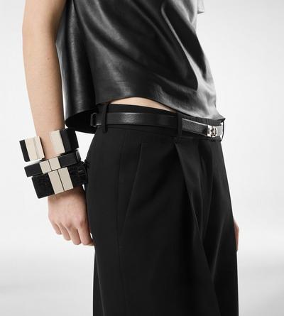 SHARP WOOL PLEATED PANTS image number 1