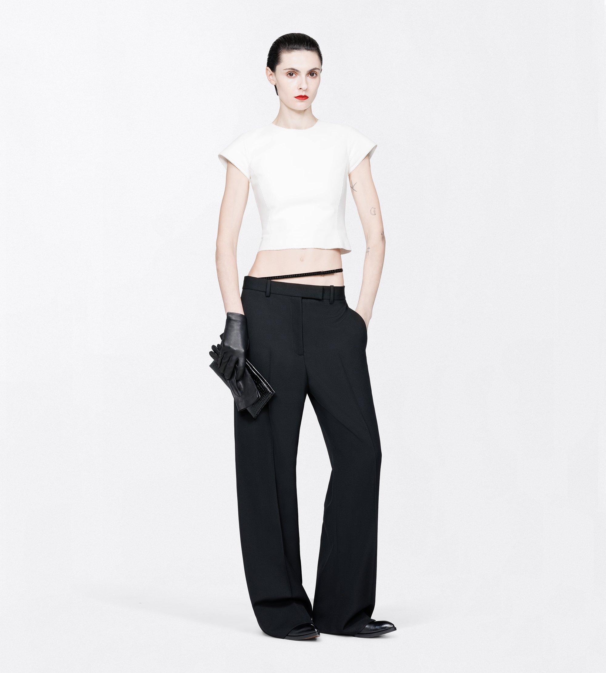 SHARP GRAIN DE POUDRE SLANTED TAILORED WIDE PANTS WITH BELT DETAIL