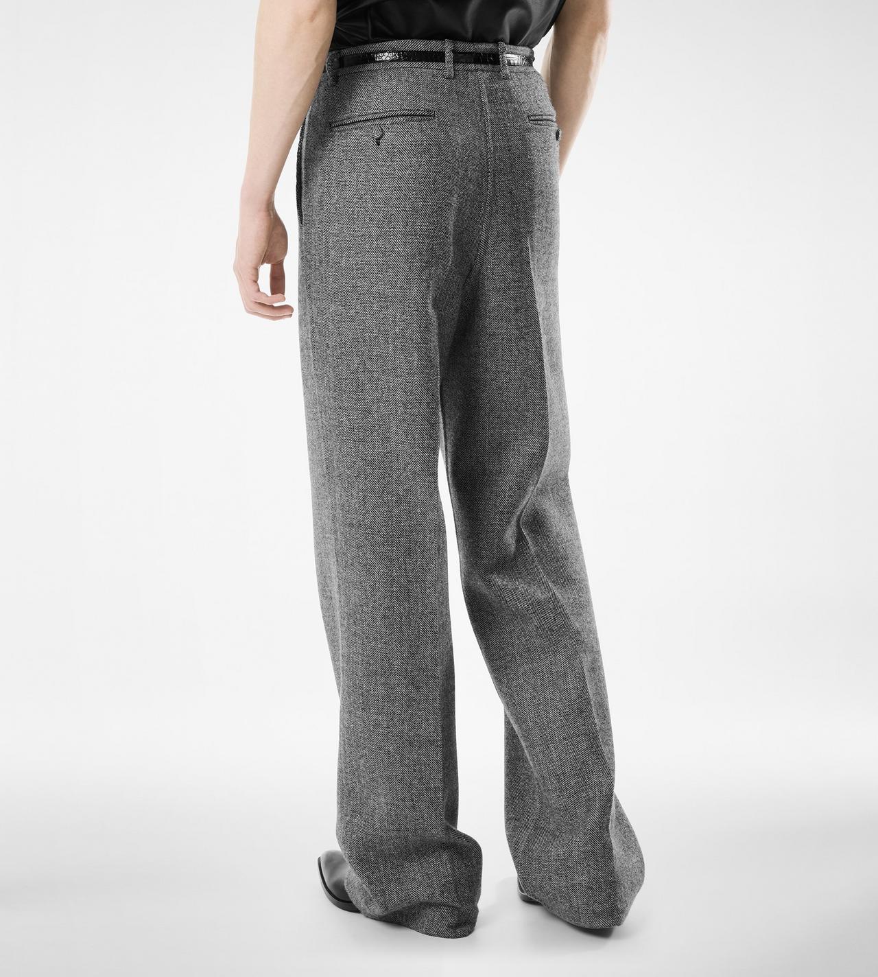 SHARKSKIN HERRINGBONE DOUBLE SPLITTABLE PANT image number 4