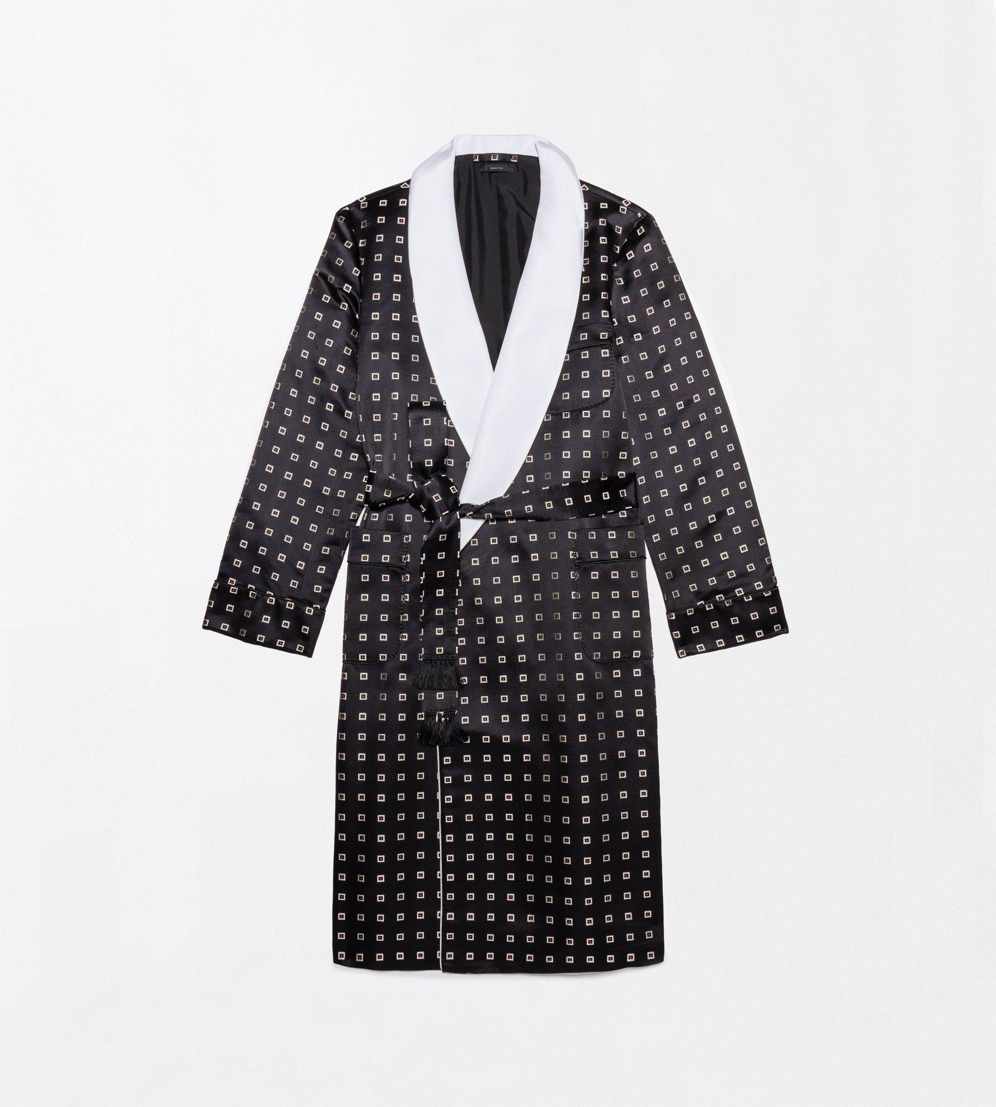 GEOMETRICAL SQUARE DOUBLE DUCHESSE ROBE