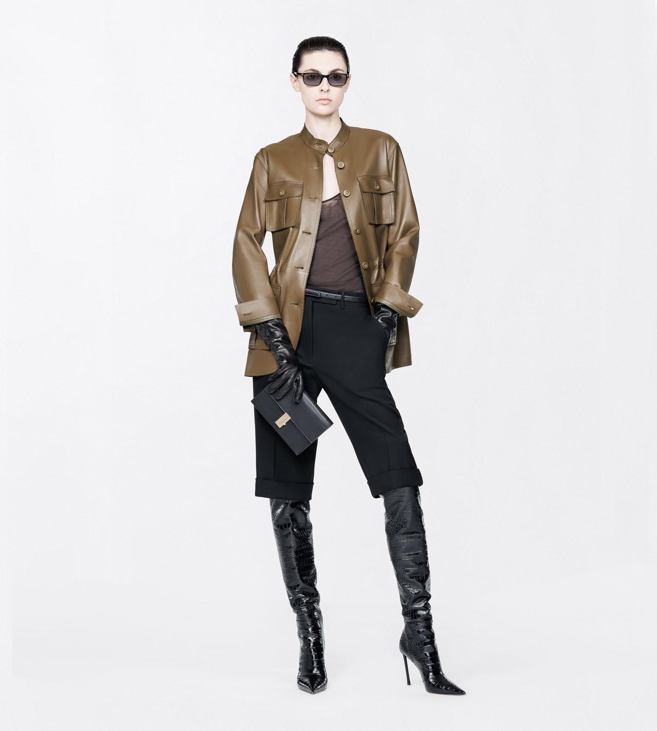 TOM FORD WOOL BLACK SHARP GRAIN DE POUDRE BERMUDA SHORT