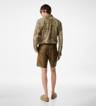 LUXURY SILK TWILL PLEAT SHORTS image number 2