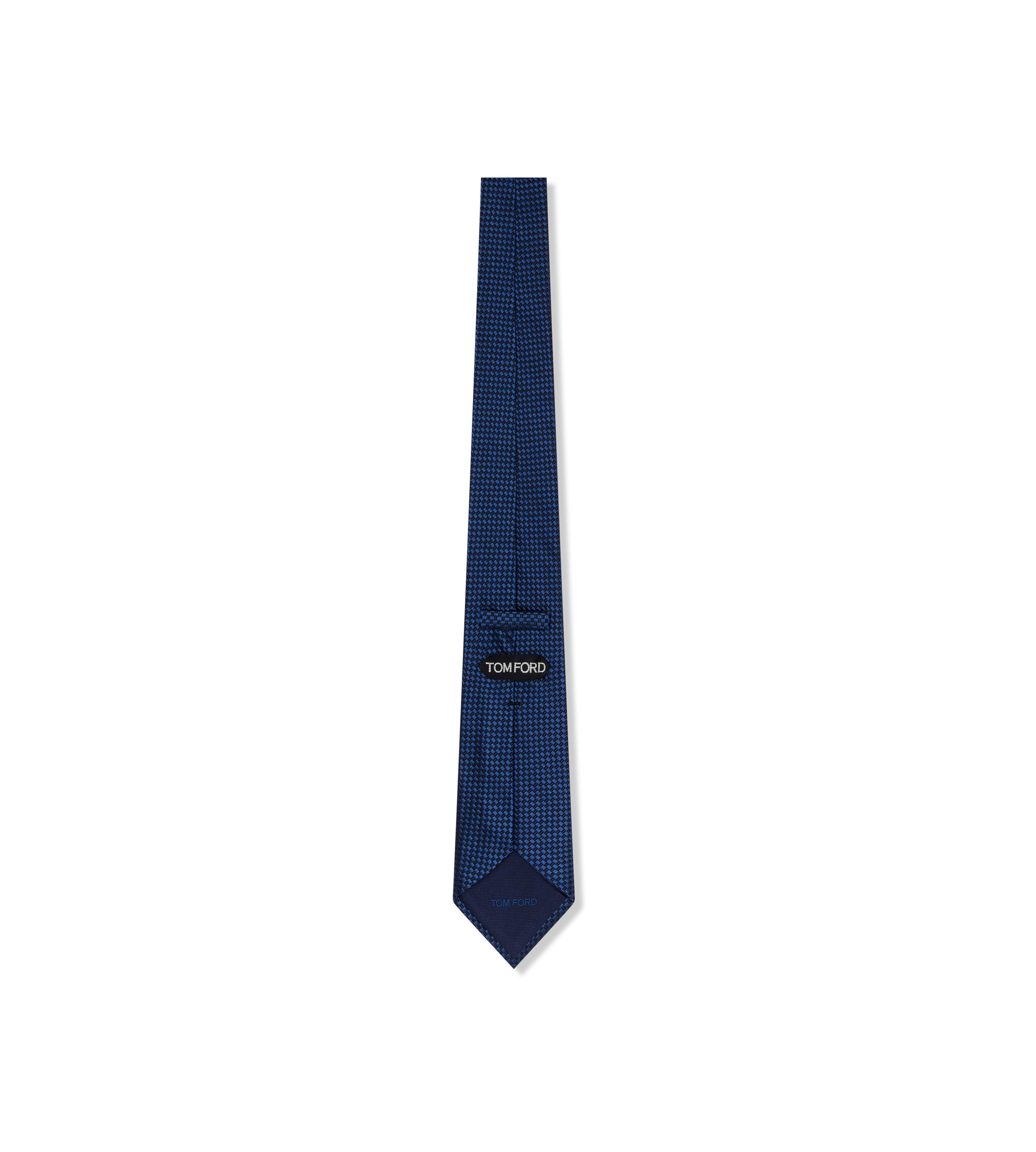 TEXTURED DESIGN TIE