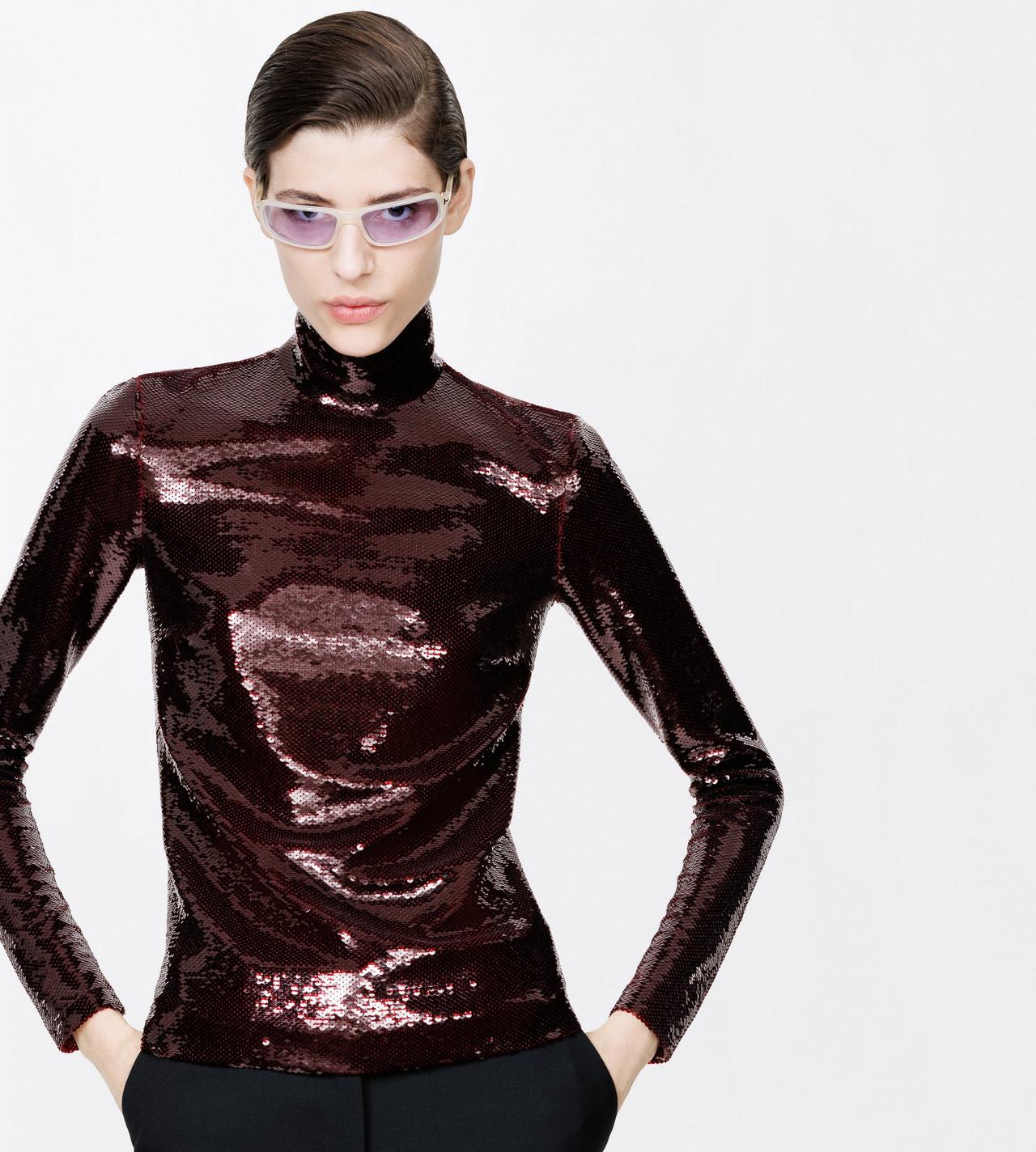 TOM FORD EMBROIDERY MAROON LANG&Auml;RMLIGES ROLLKRAGENOBERTEIL MIT PAILLETTENSTICKEREI
