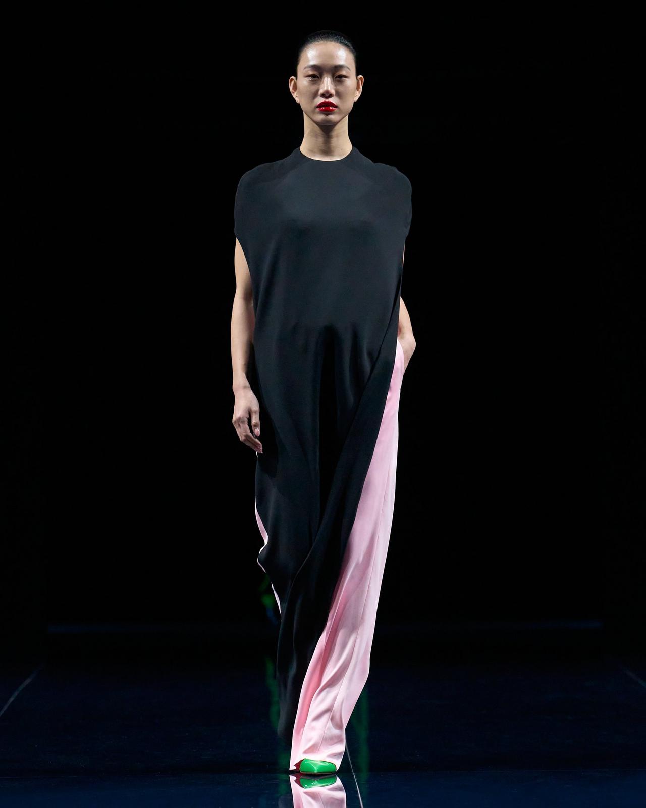 TOM FORD SILK BLACK + PINK IMPOSSIBLE BACKLESS CAP SLEEVE BIPART JUMPSUIT