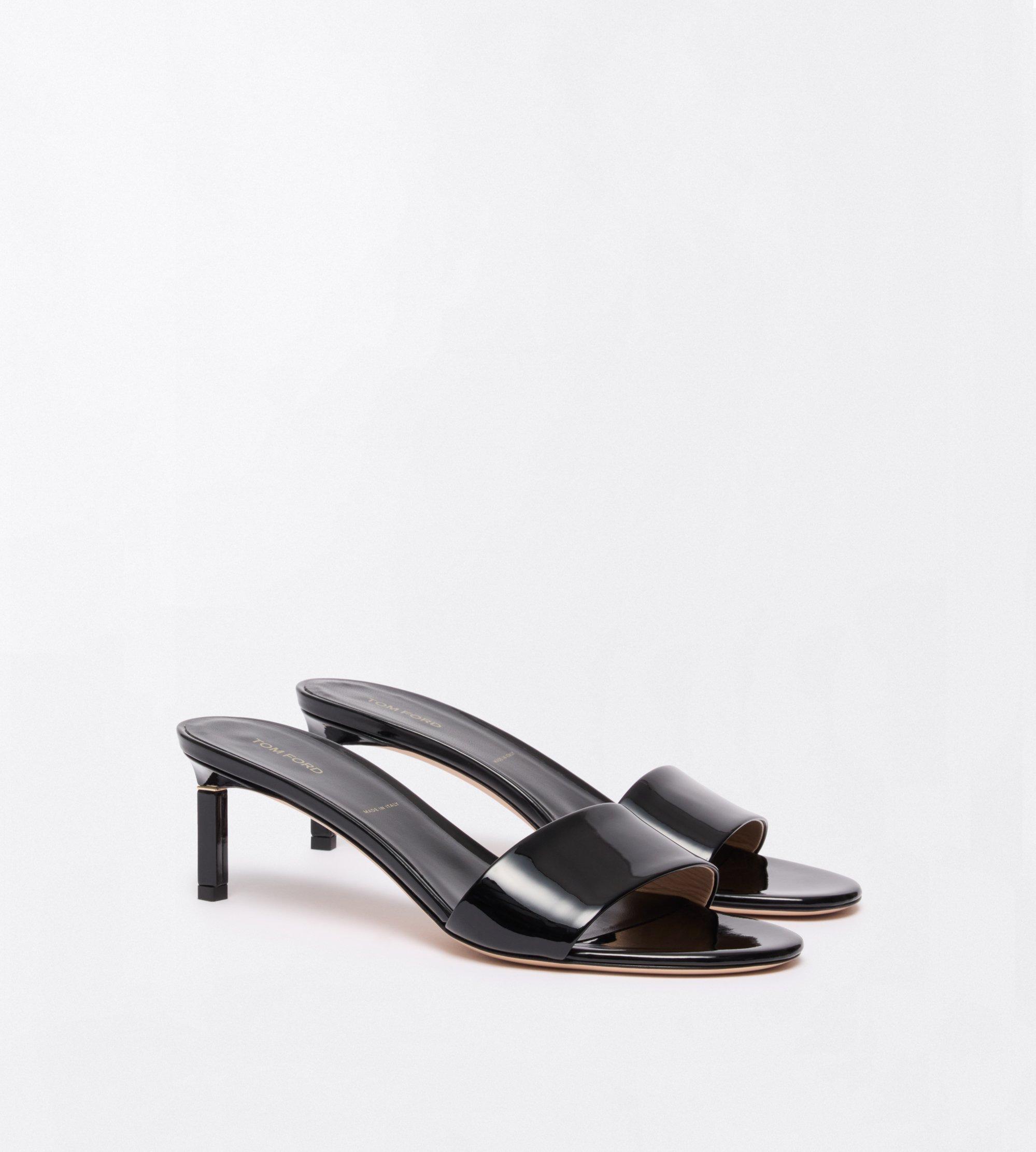 PATENT LEATHER T MULE