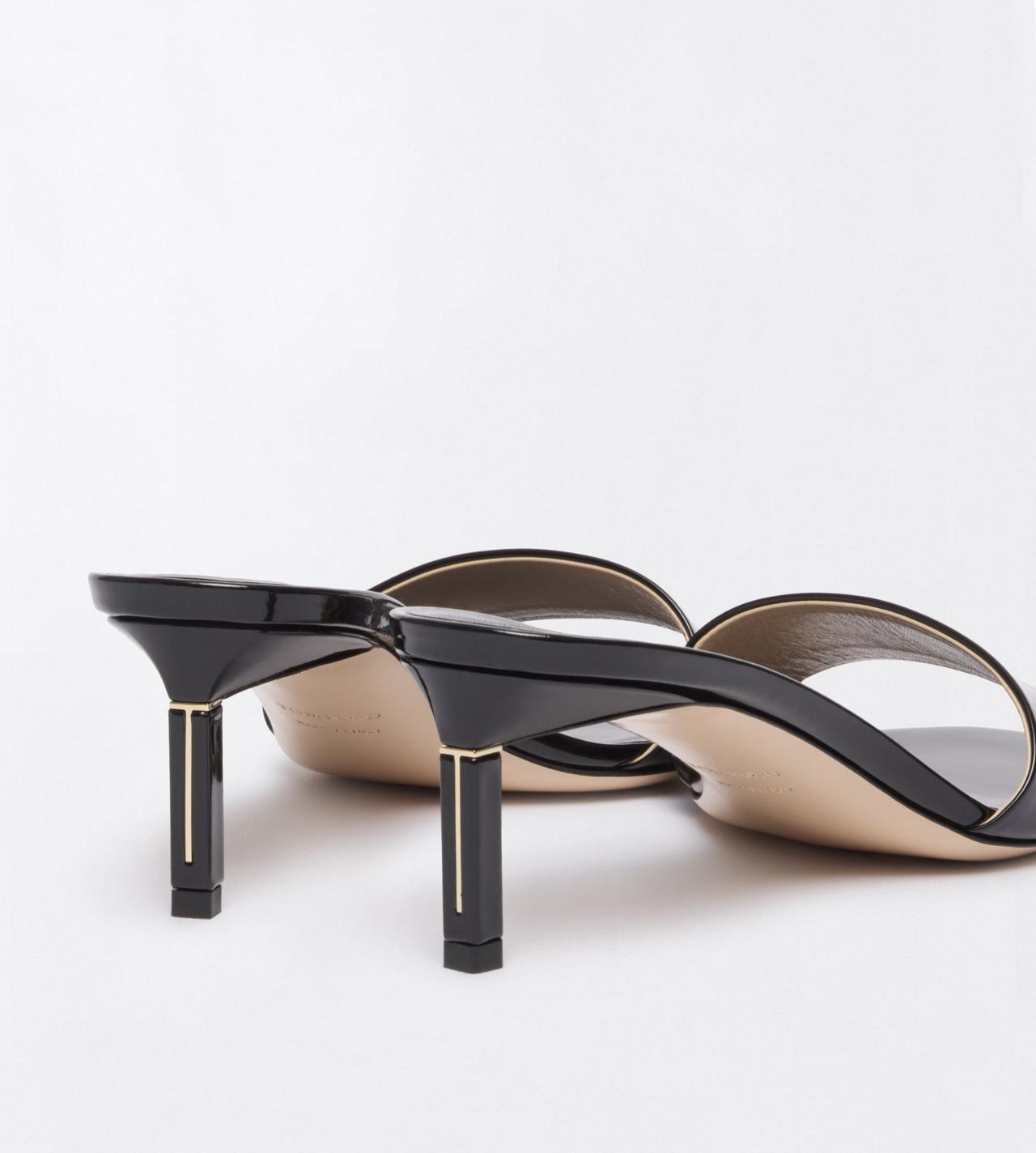 TOM FORD LEATHER BLACK PATENT LEATHER T MULE