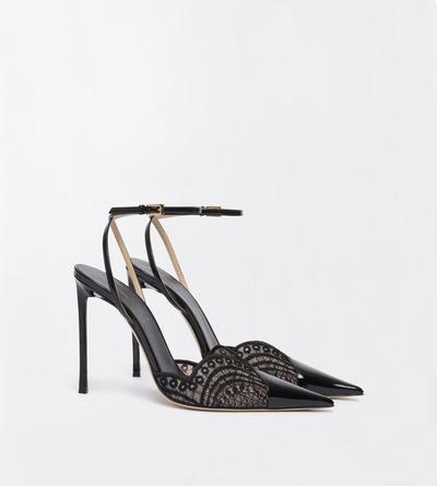 TOM FORD LEATHER BLACK PATENT LEATHER AND LACE ANKLE STRAP PUMP