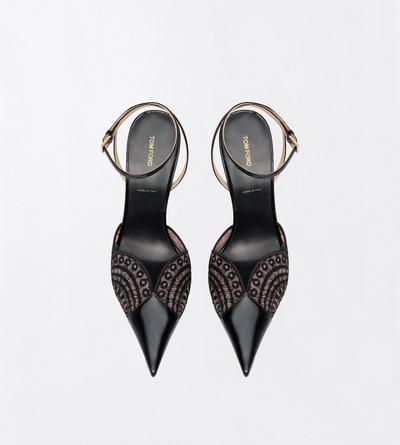 TOM FORD LEATHER BLACK PATENT LEATHER AND LACE ANKLE STRAP PUMP