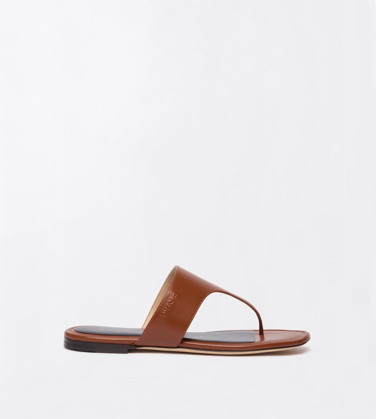 TOM FORD LEATHER HAZELNUT LEATHER LINA THONG SANDAL