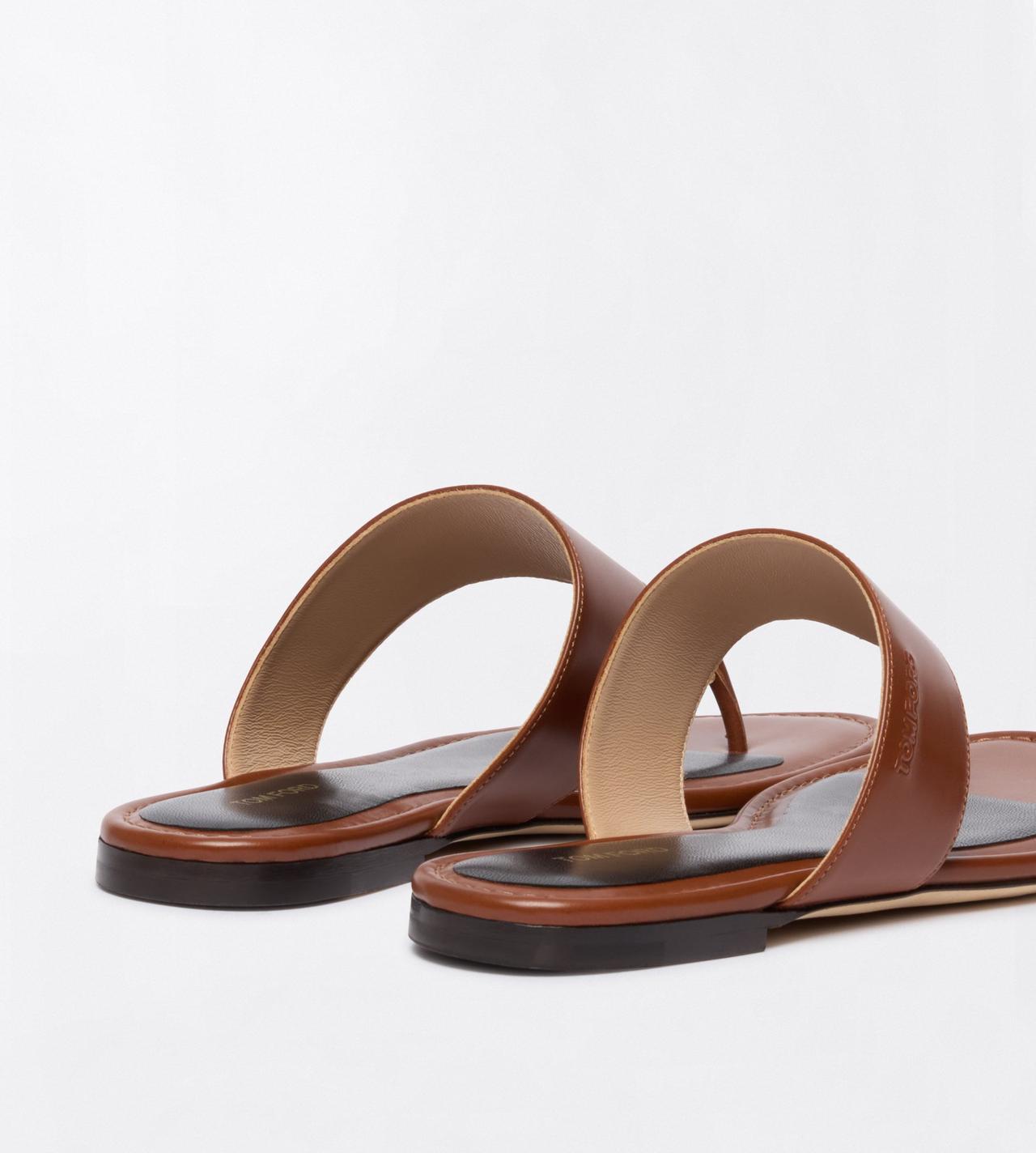 TOM FORD LEATHER HAZELNUT LEATHER LINA THONG SANDAL
