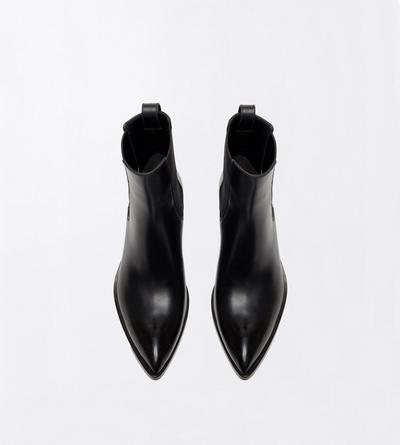 TOM FORD LEATHER BLACK BURNISHED LEATHER DAGGER ANKLE BOOT