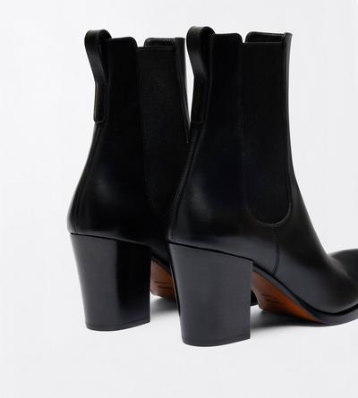TOM FORD LEATHER BLACK BURNISHED LEATHER DAGGER ANKLE BOOT