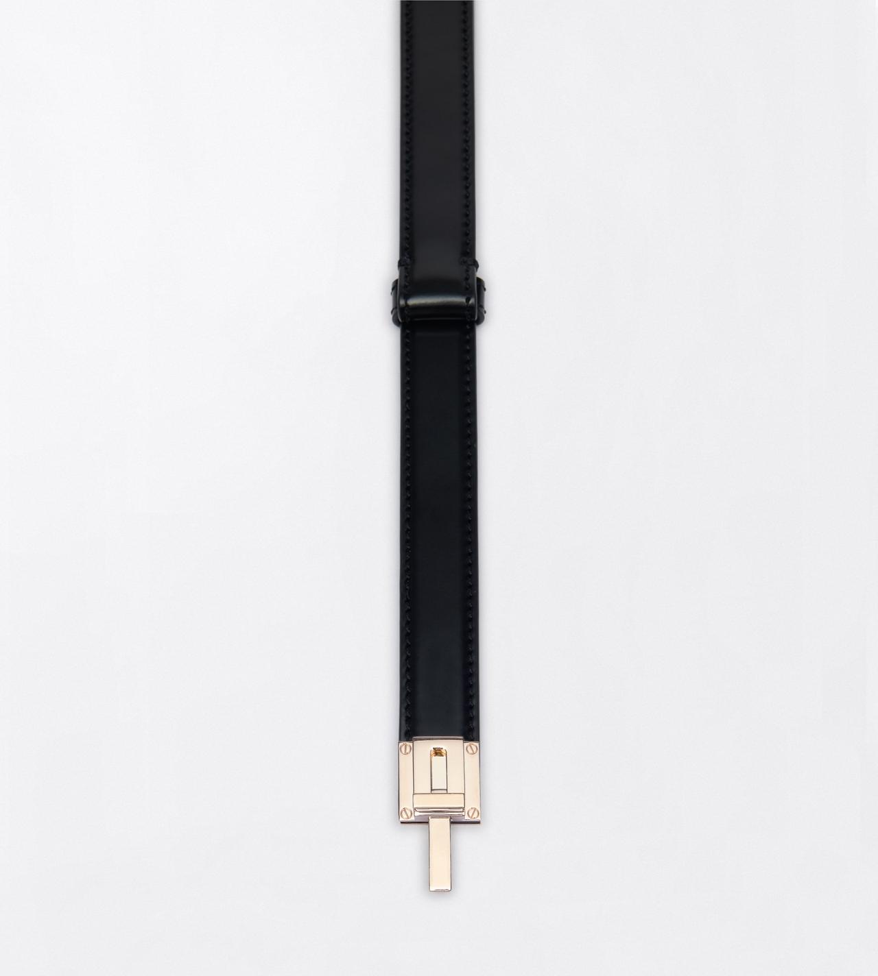 TOM FORD LEATHER BLACK SPAZZOLATO LEATHER T LATCH BELT