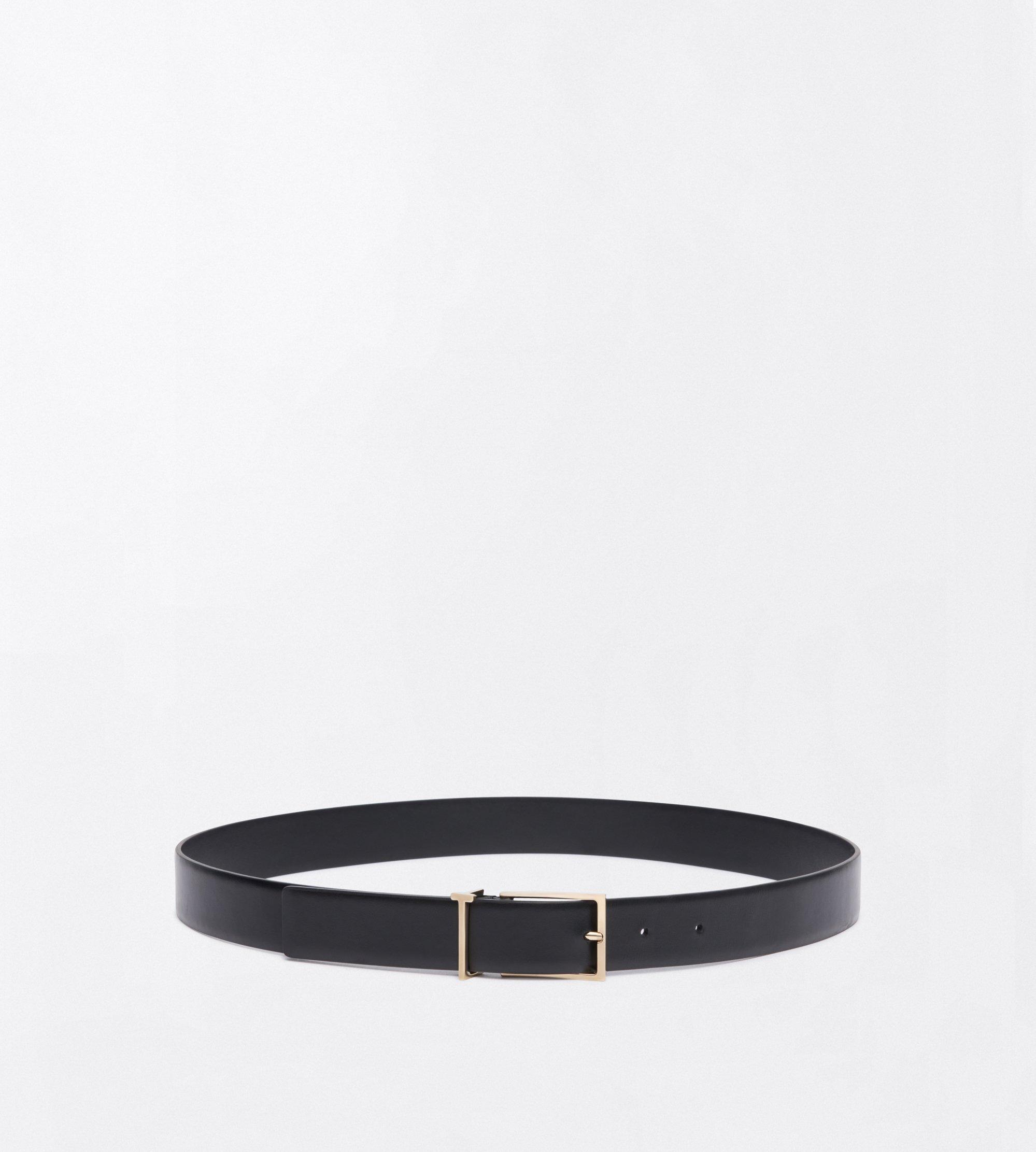 LEATHER T LOOP BELT