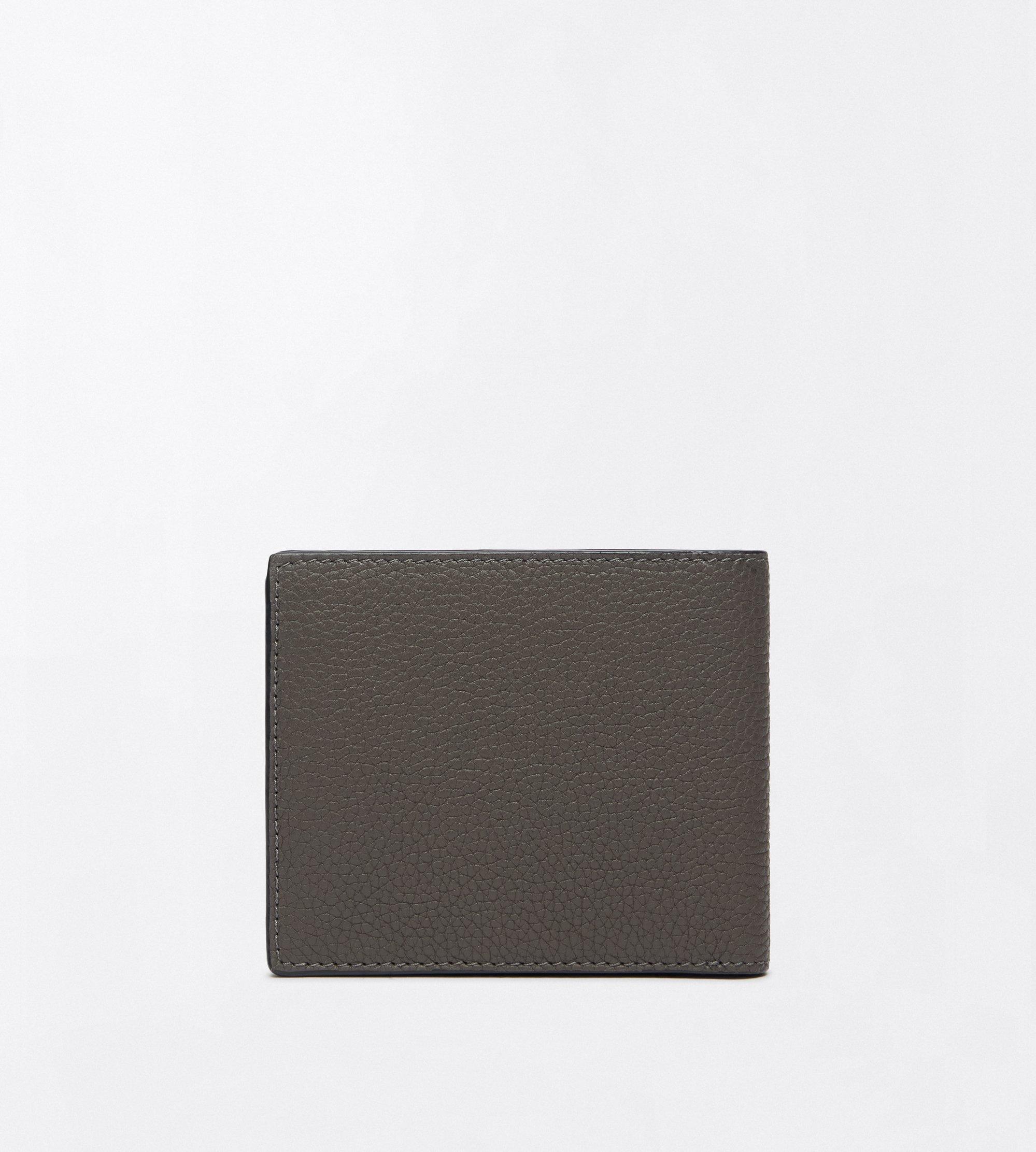GRAIN LEATHER CLASSIC BIFOLD WALLET&nbsp;