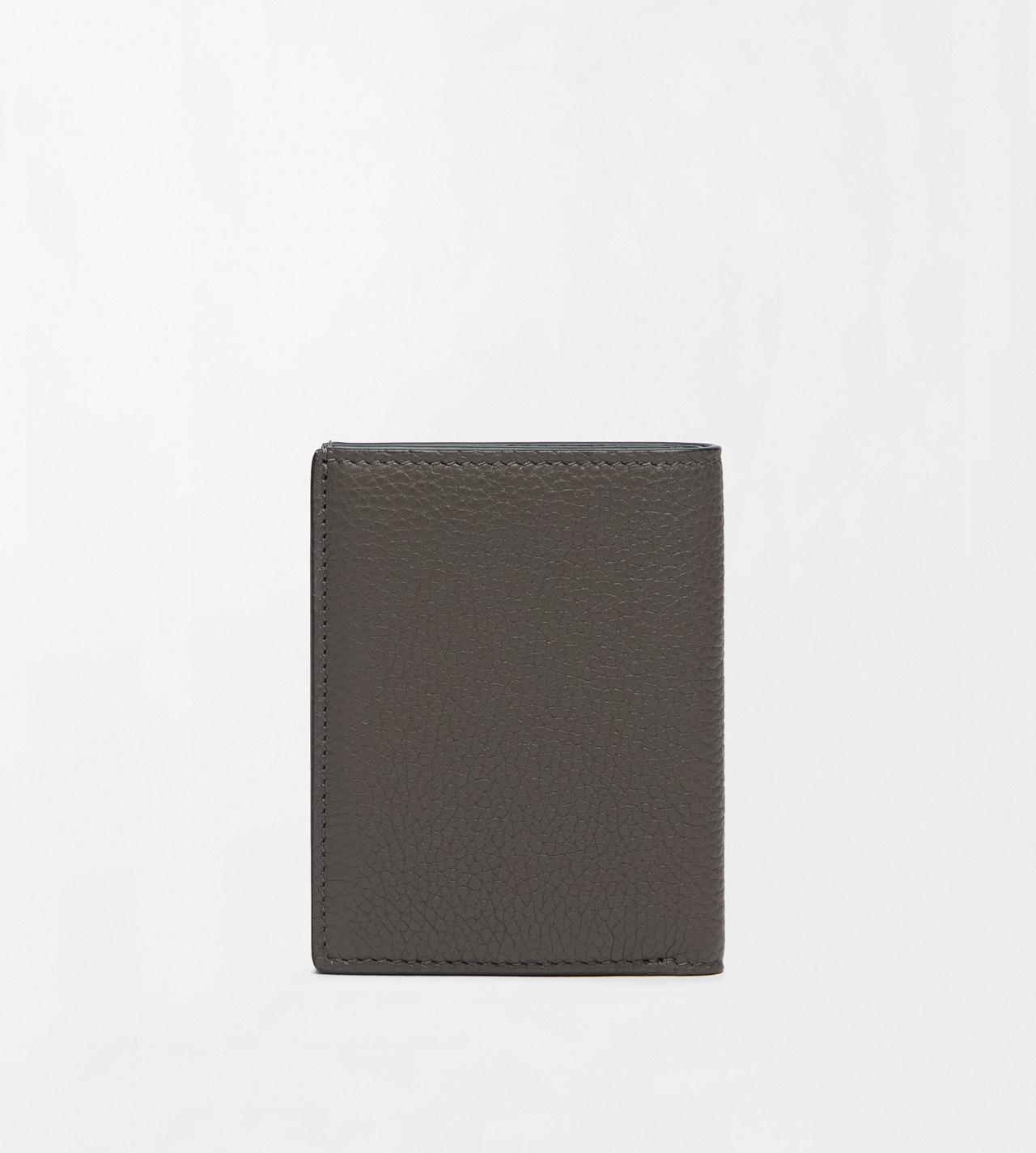 TOM FORD LEATHER SMOKE GREY GRAIN LEATHER FOLDING CARDHOLDER&nbsp;