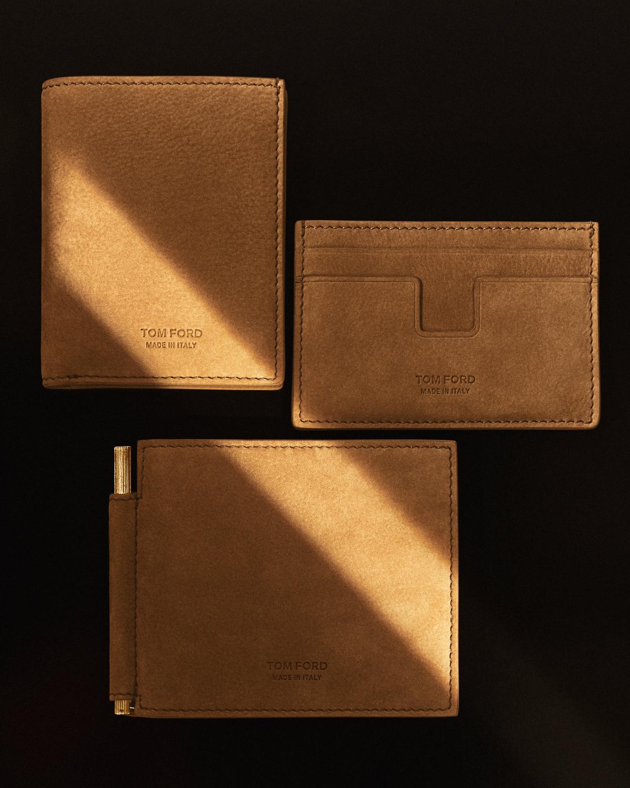 NUBUCK T LINE FOLDING CARDHOLDER image number 3