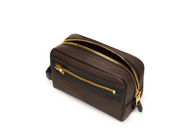 SOFT GRAIN LEATHER TOILETRY CASE image number 3