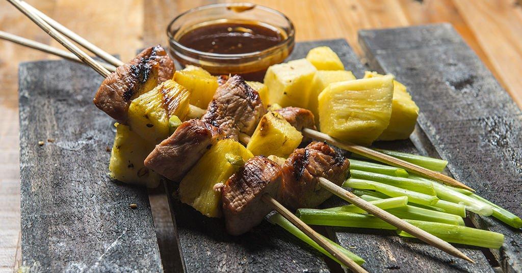 0716_Sticky_Teriyaki_Pork_And_Pineapple_Skewers_RE_HE_M