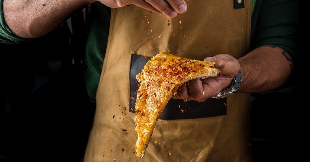 08192017_Grilled-Quadruple-Cheese-Pizza_RE_HE_M