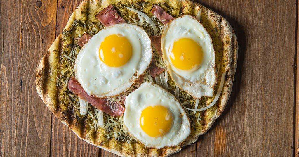 Grilled Breakfast Pizza | Traeger Grills
