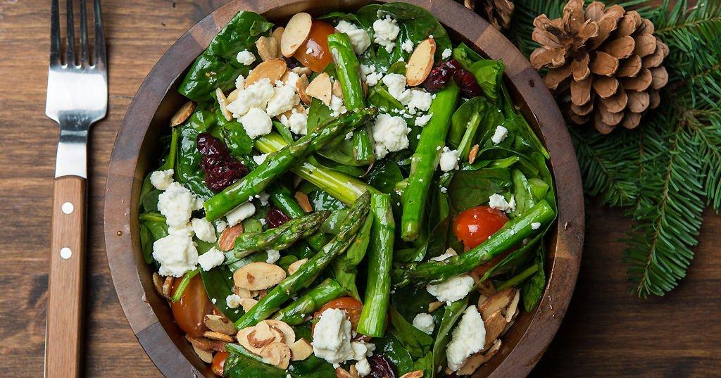 2016124_Asparagus-and-Spinach-Salad_RE_HE_M