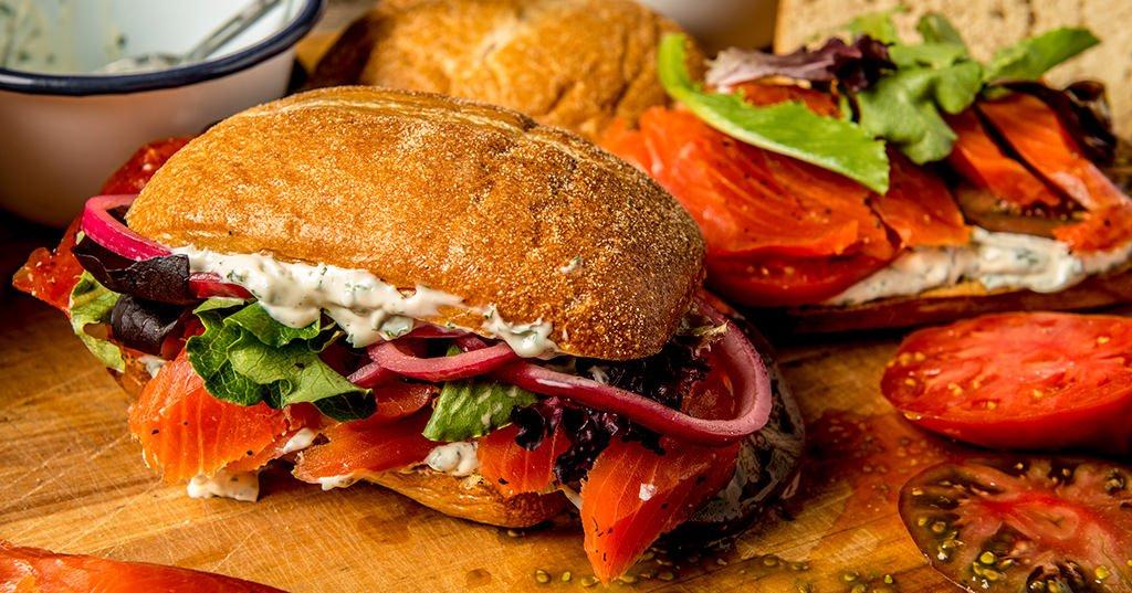20170528_Smoked-Salmon-Sandwich_RE_HE_M