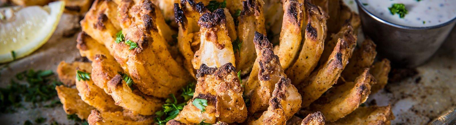 20180811_Grilled-Blooming-Onion_RE_HE