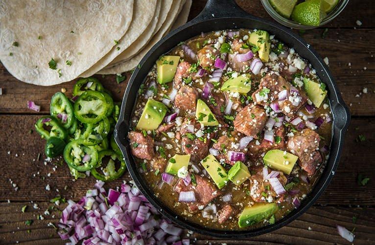 20181012_Top-Traeger-Chili-Recipes-Smokenomics-Pork-Chili-Verde_BG