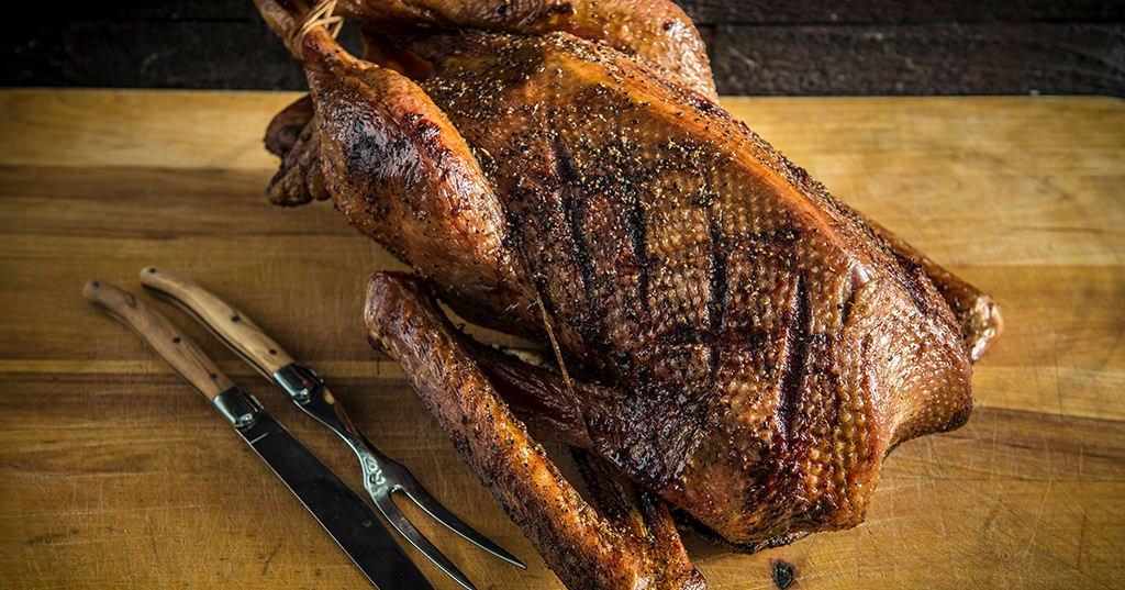 20181116_Roast-Goose-with-Honey-Bourbon-Glaze_RE_HE_M