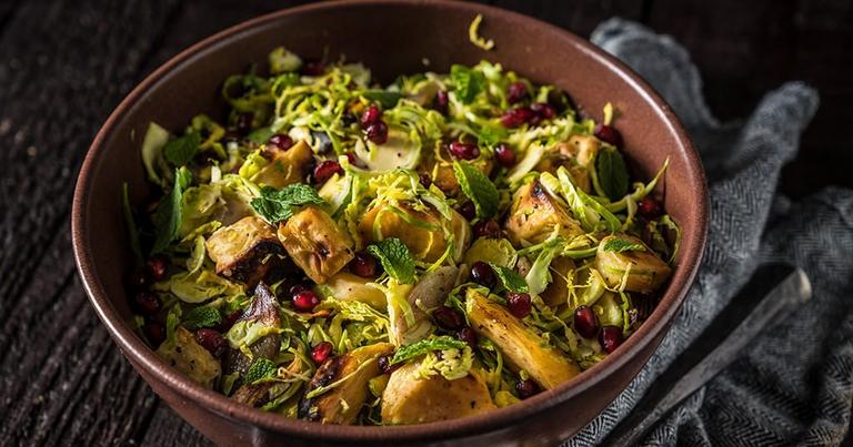 20190116_Smoked-Shredded-Brussels-Sprout-Salad_RE_HE_M