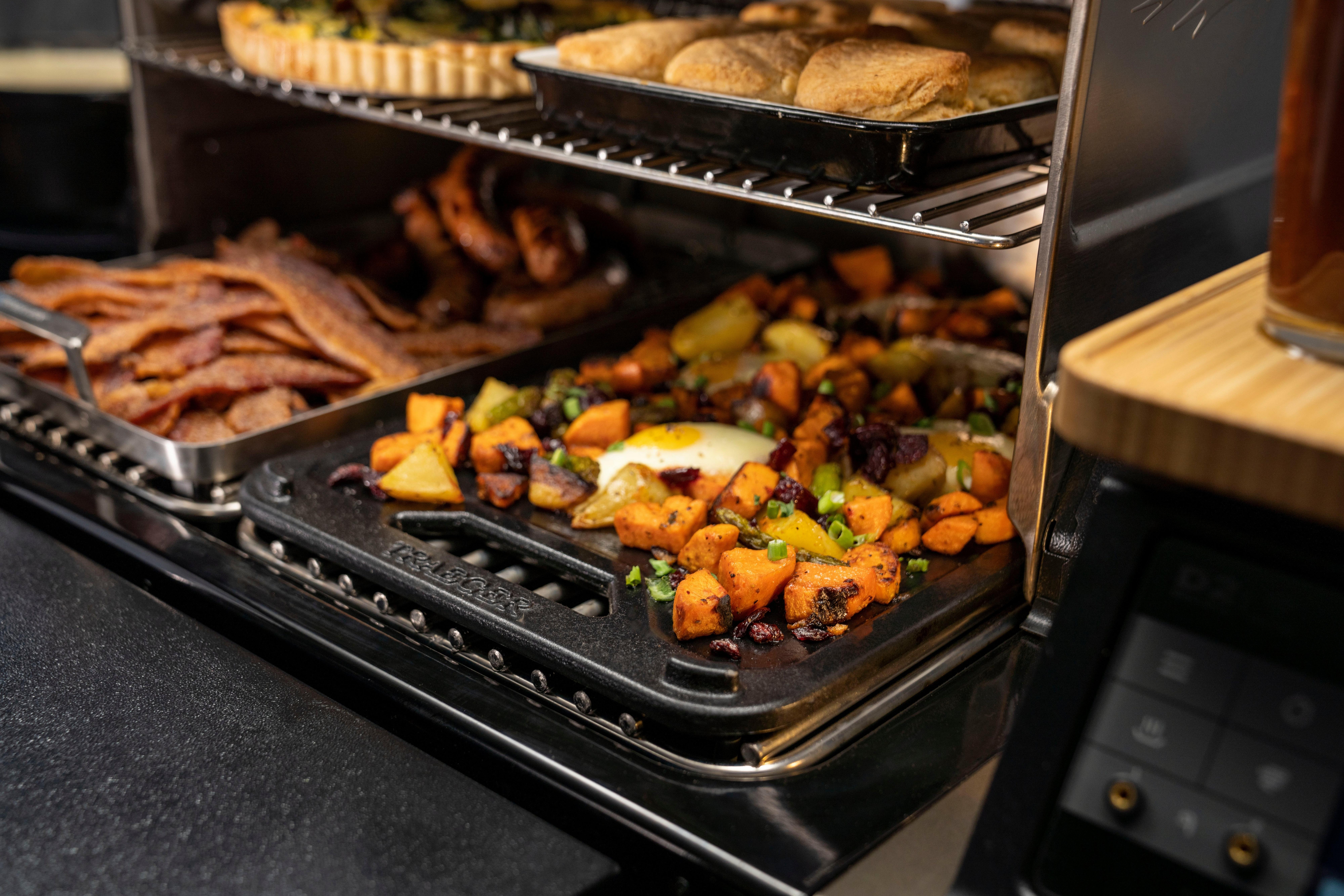 BAC609ModiFIRE-Reversible-Cast-Iron-Griddle_003