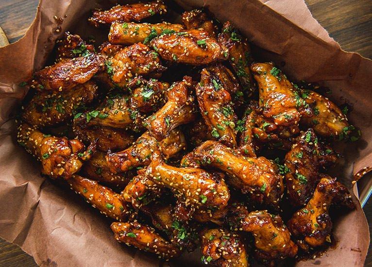 Best-Super-Bowl-Wings-Sriracha-Wings-Traeger-Grills