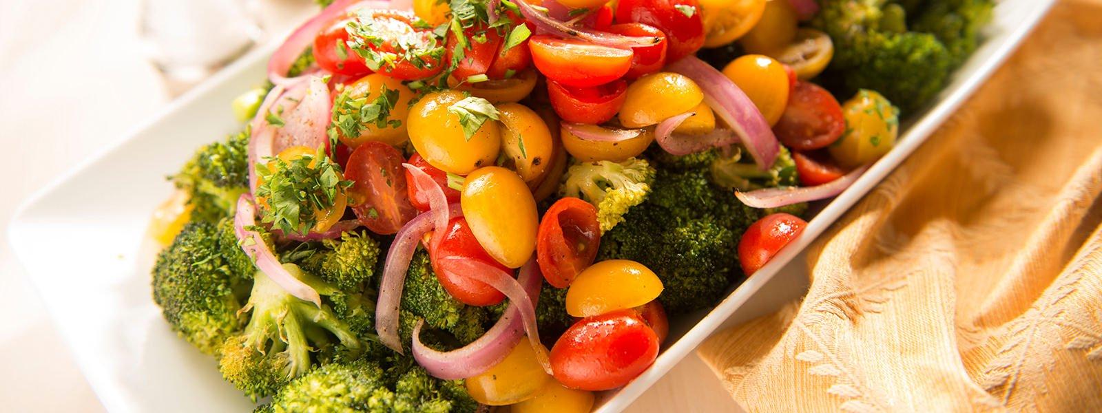 DW_Recipe_Broccoli_Red_Onion_Salad_Hero