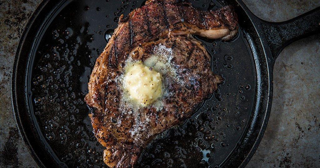 Diva-Q-Garlic-Butter-Steak_Traeger-Wood-Fired-Grills_RE_HE_M