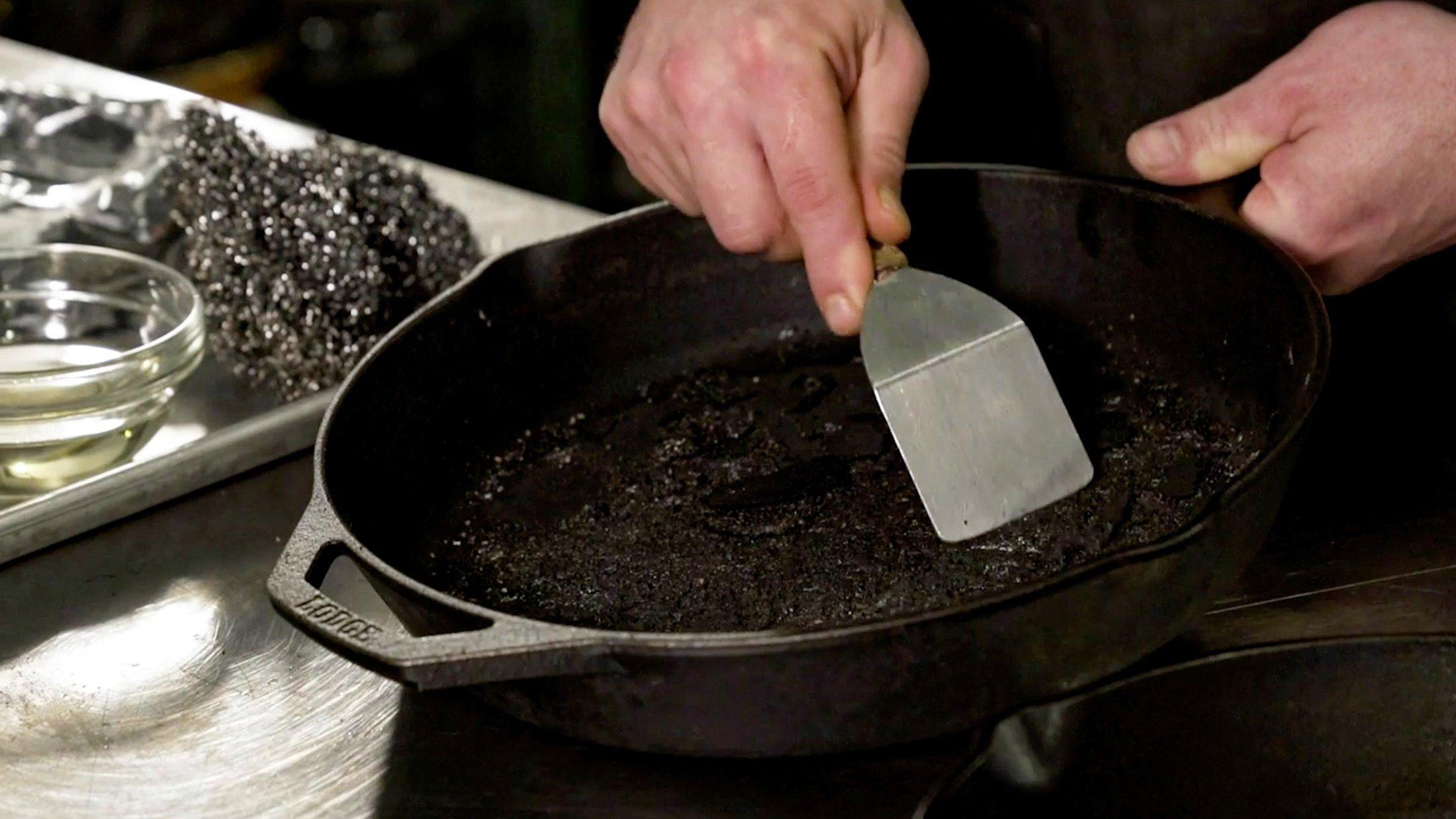 Equipment_101_Cleaning_Cast_Iron_with_Matt Crawford_001