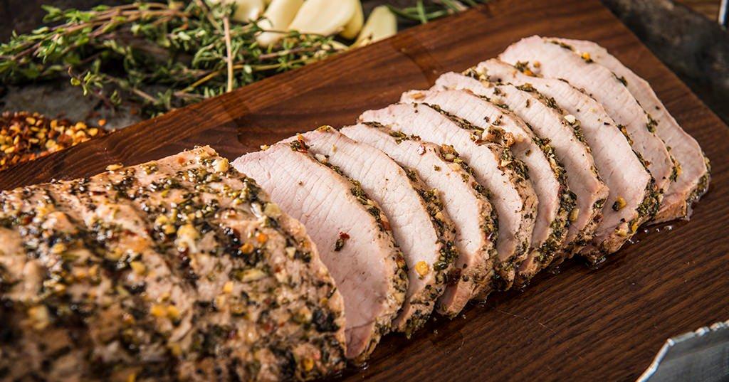 Garlic-Herb-Pork-Tenderloin_Traeger-Wood-Fired-Grills_RE_HE_M