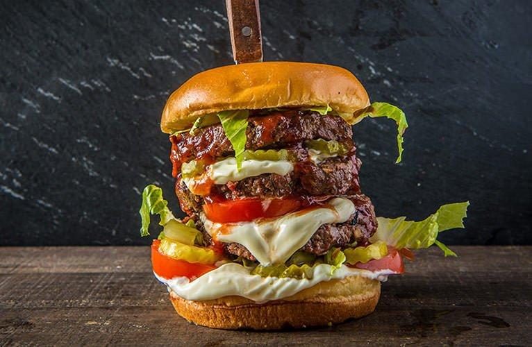 Grilled-Smoked-Burger-Grill-Traeger-Wood-Pellet-Grills