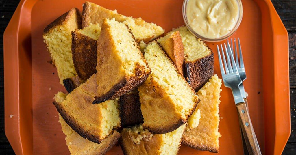 Honey-Cornbread-Cake_Traeger-Wood-Fired-Grills_RE_HE_M