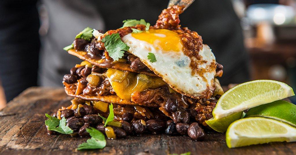 Huevos-Rancheros_Traeger-Wood-Fired-Grills_RE_HE_M