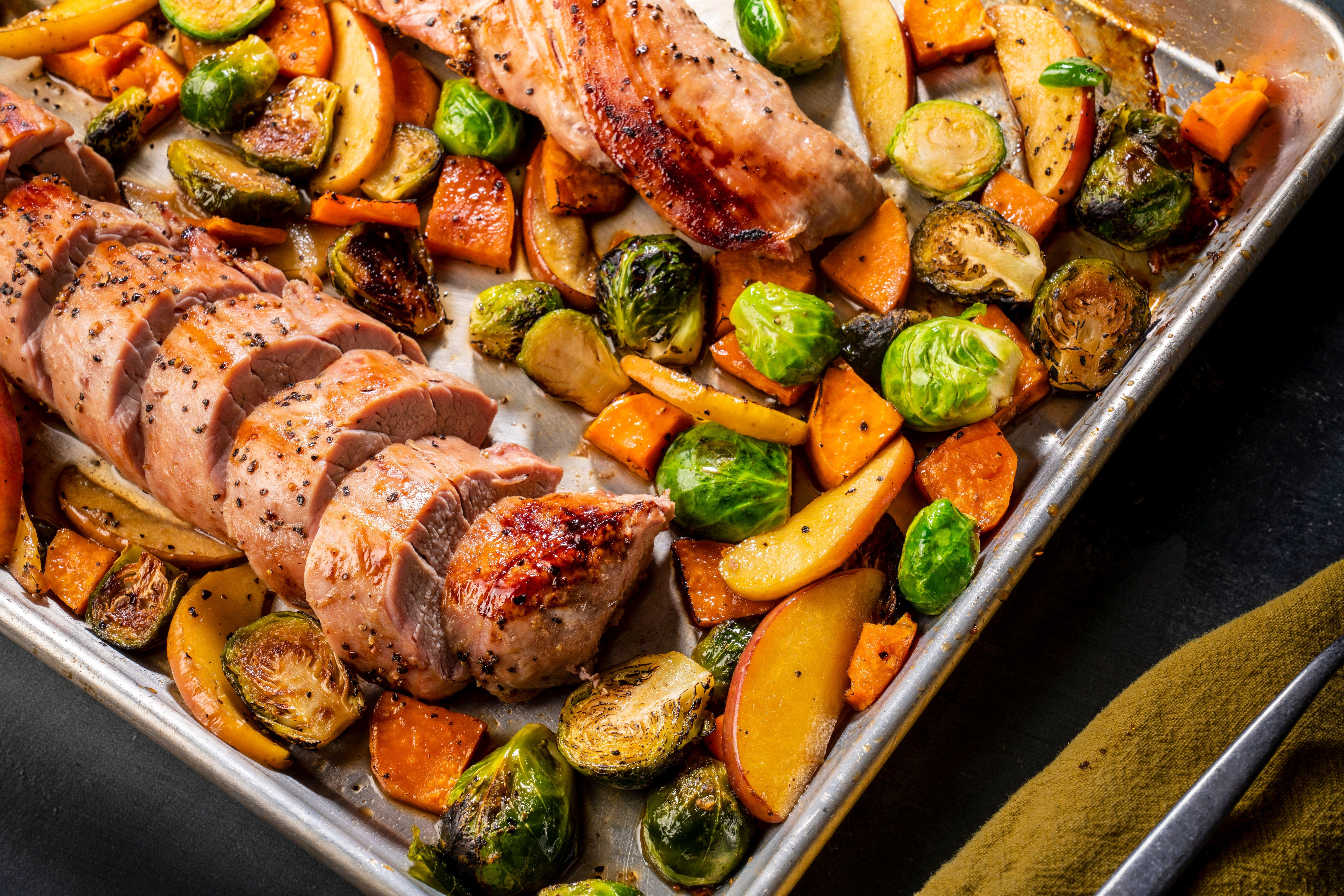 Pork-Apple-Swwt-Potato-Sheet-Pan