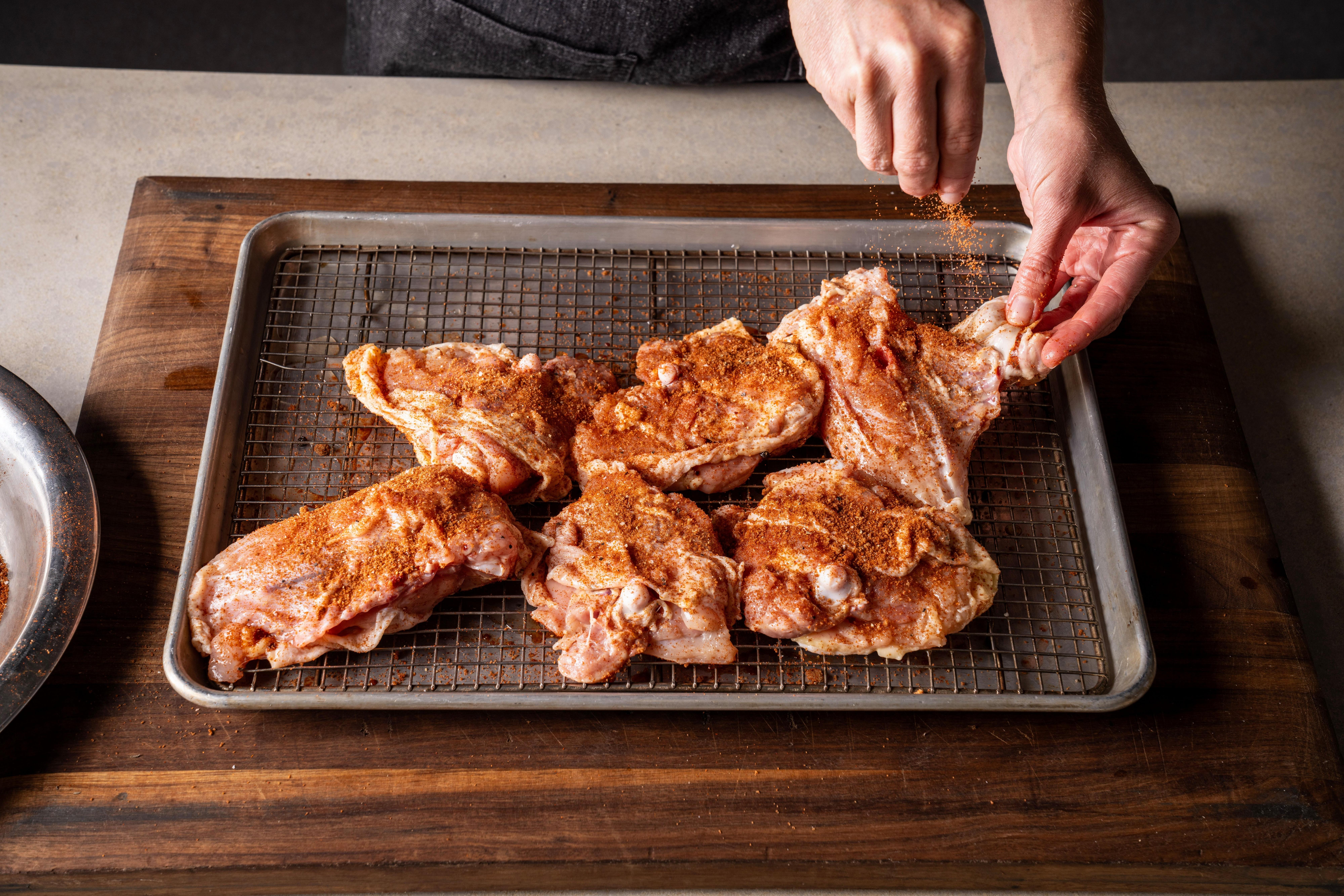 Pulled-Chicken-Steps_seasoning