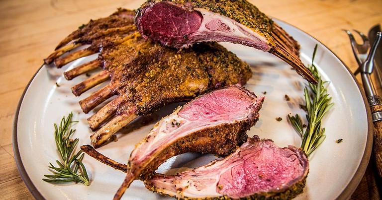 Rack-Of-Lamb_Traeger-Wood-Fired-Grills_RE_HE_M
