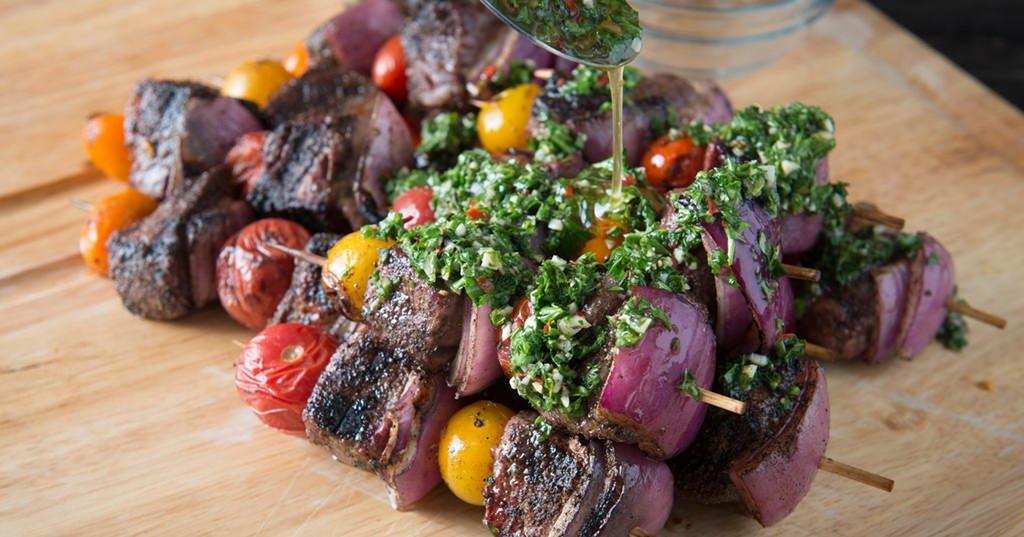 Rib-Eye-Shish-Kabobs-Chimichurri_Traeger-Wood-Fired-Grills_RE_HE_M