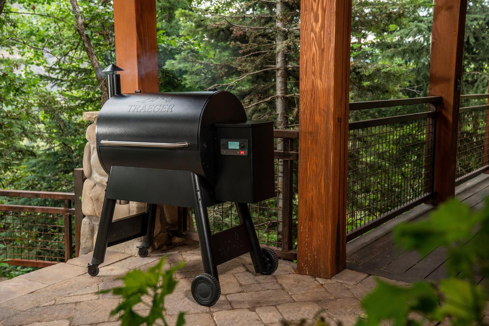 Traeger Pro Series Grill Unboxing and Assembly
