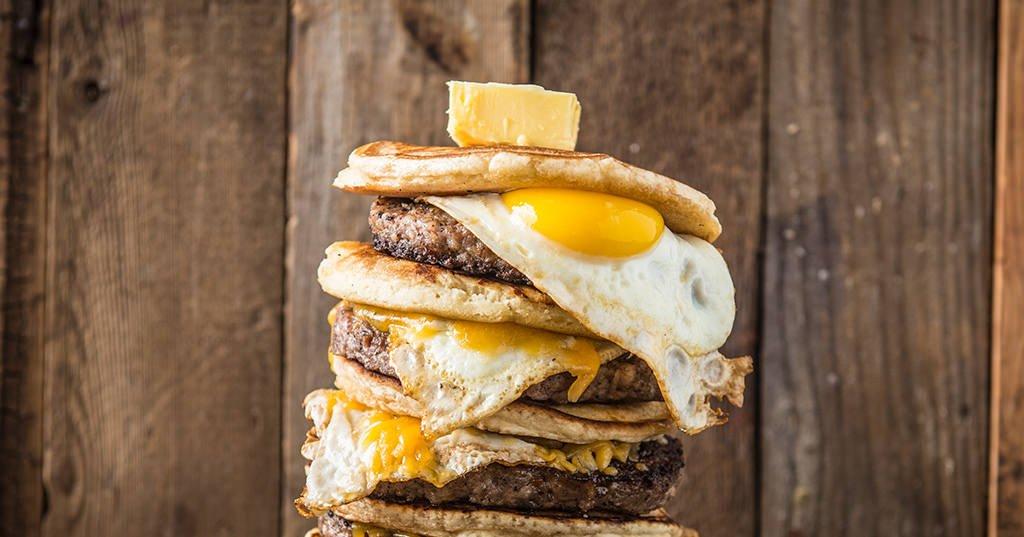 Sausage-Pancake-Sandwich_Traeger-Wood-Fired-Grills_RE_HE_M