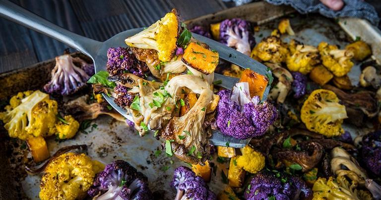 Sheet-Pan-Vegetables_Traeger-Wood-Fired-Grills_RE_HE_M