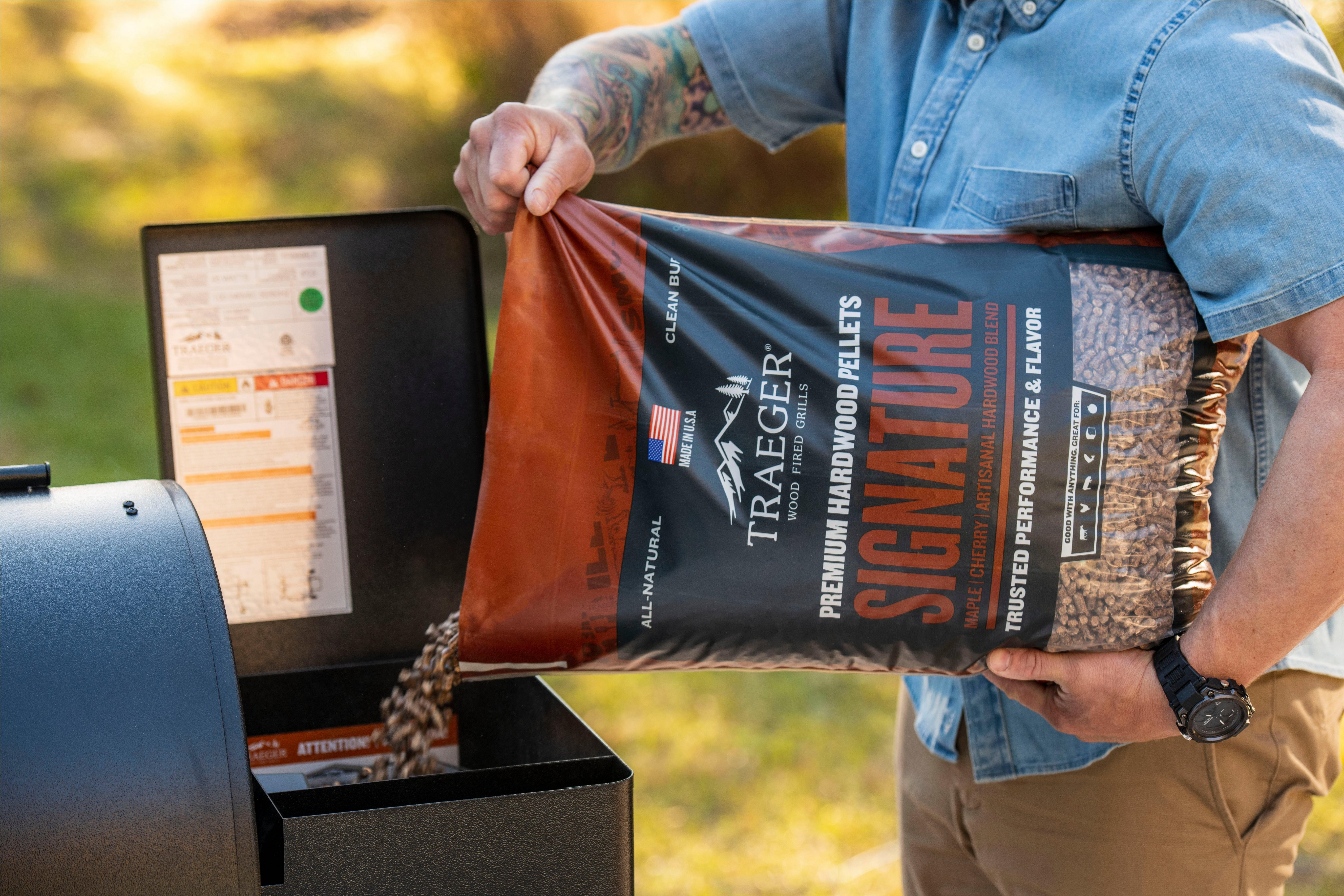 Signature_Pellets_Pour_Lifestyle